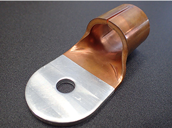 銅・アルミ圧着端⼦を製造可能